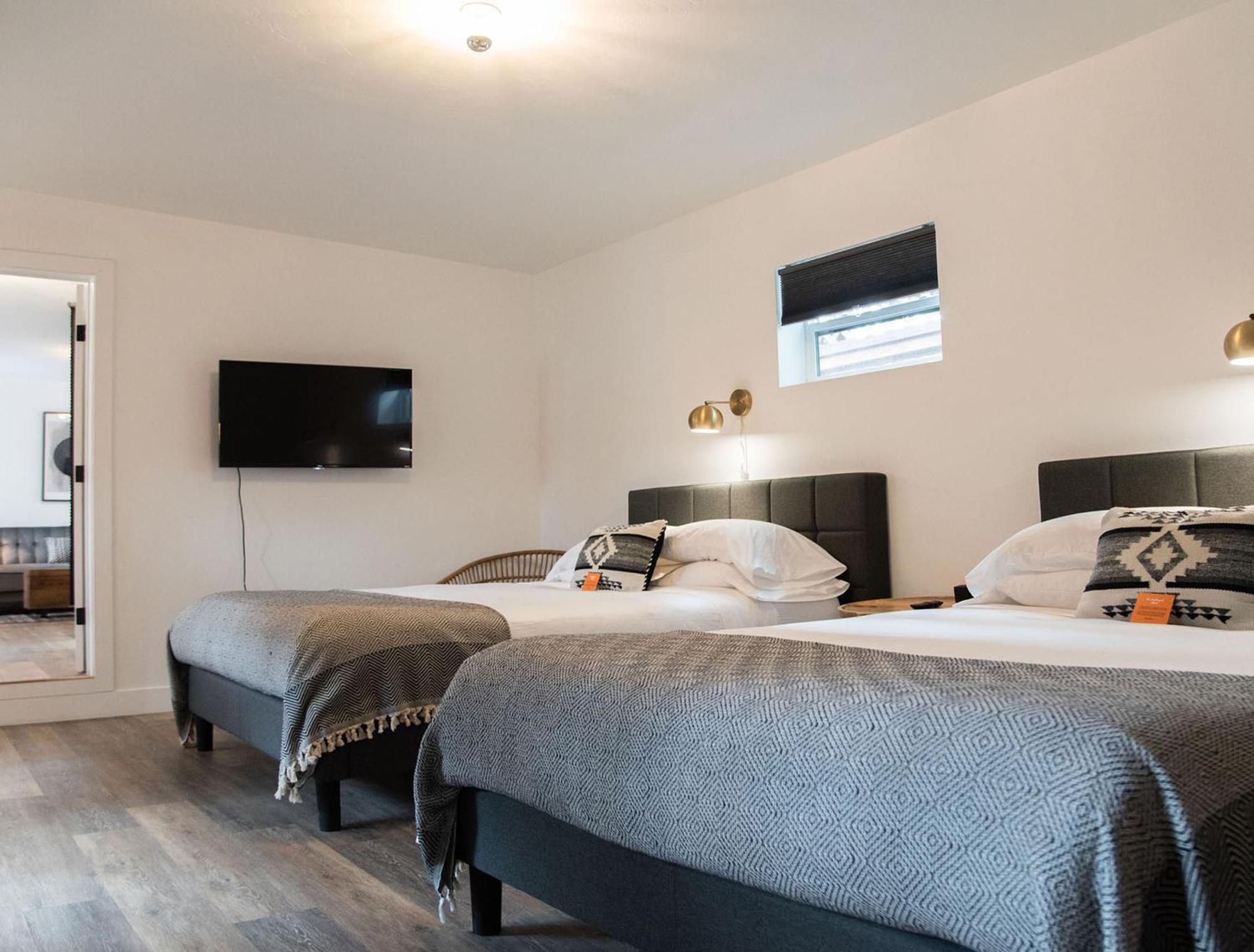 The Nightingale Motel Пагоса-Спрингс Экстерьер фото